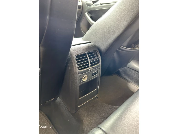 JETTA 2.0 COMFORTLINE FLEX 4P TIPTRONIC
