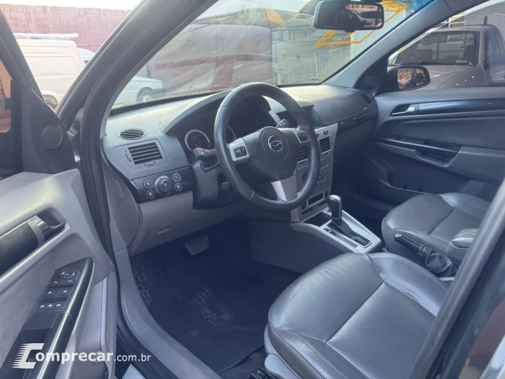 Vectra Sedan 2.0 4P COLLECTION