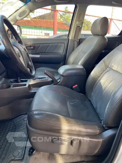 HILUX 2.7 SRV 4X2 CD 16V