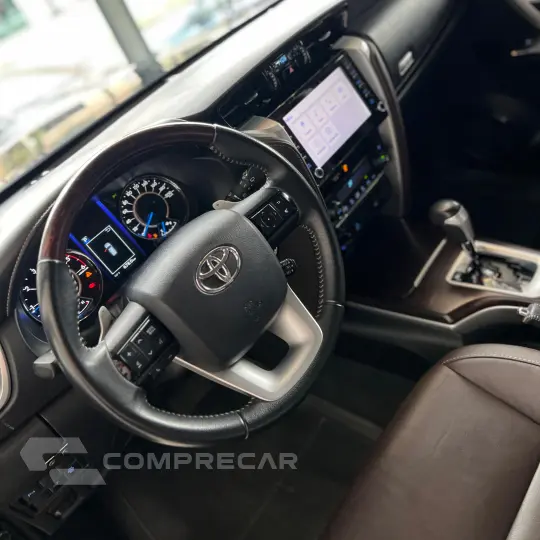HILUX SW4 2.8 SRX 4X4 7 Lugares 16V Turbo Intercooler