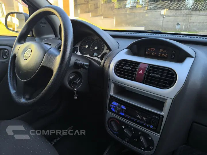 CORSA 1.4 MPFI Premium Sedan 8V