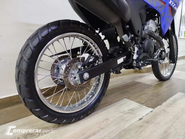 XTZ 250 LANDER