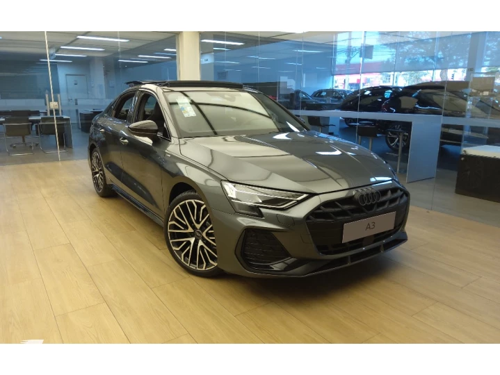 A3 2.0 40 TFSI MHEV SEDAN PERFORMANCE BLACK S-TRONIC