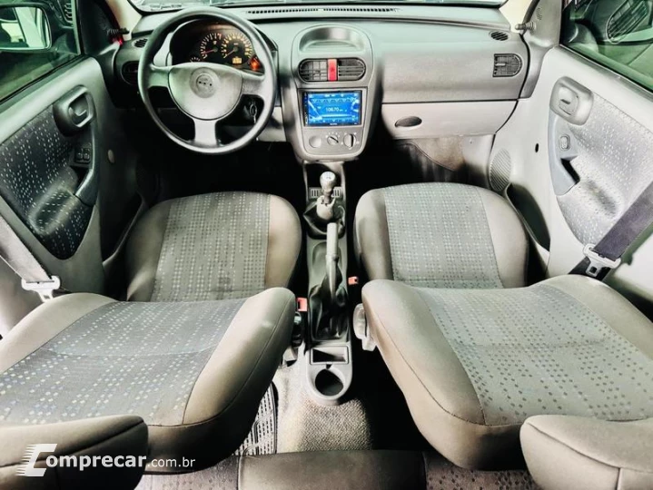 CORSA SEDAN JOY