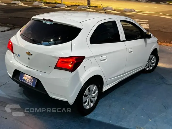 ONIX HATCH LT 1.0 8V FlexPower 5p Mec.