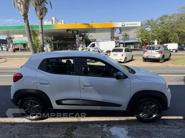KWID - 1.0 12V SCE INTENSE MANUAL