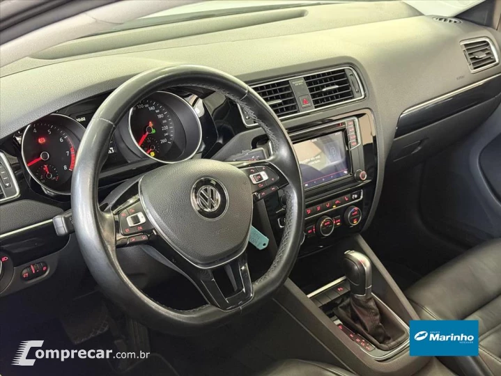 JETTA 2.0 TSI HIGHLINE 211CV GASOLINA 4P TIPTRONIC