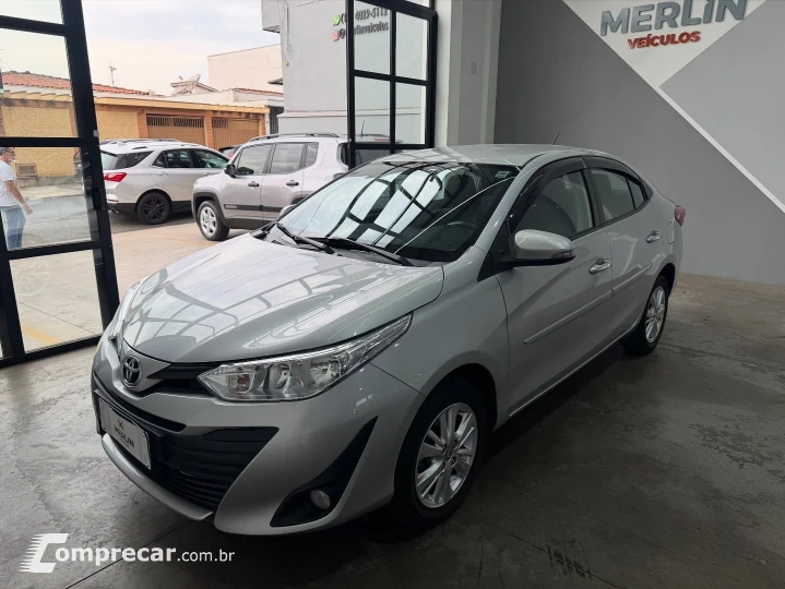 YARIS 1.5 16V Sedan XL
