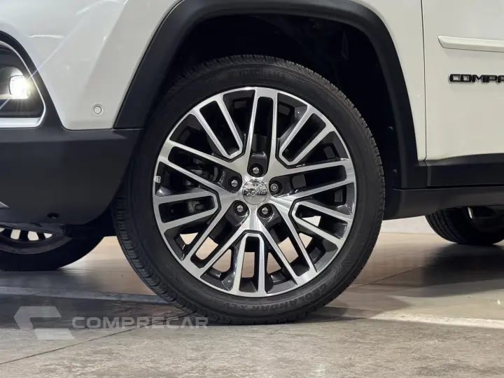 COMPASS 2.0 TD350 TURBO DIESEL LIMITED AT9