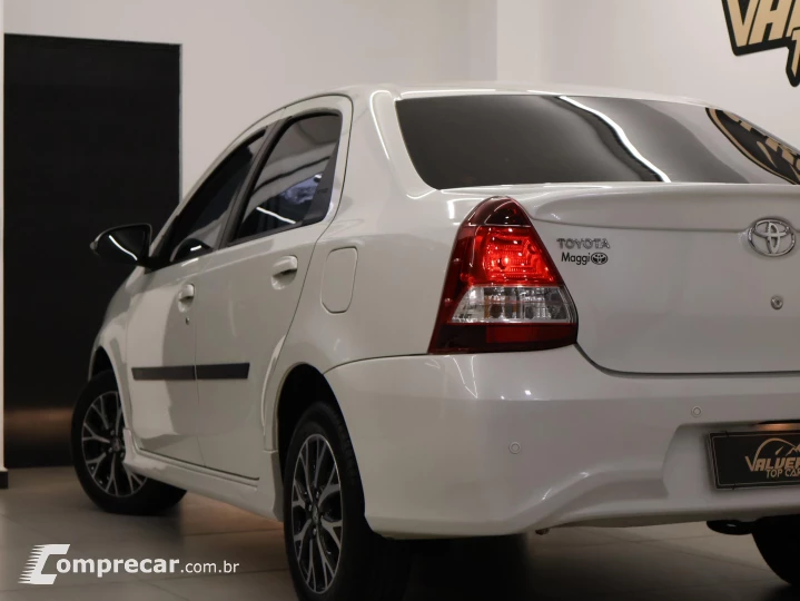 ETIOS 1.5 Platinum Sedan 16V