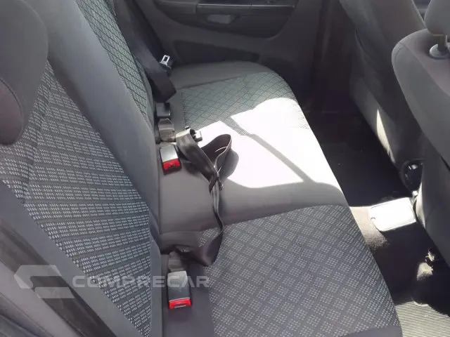 FOX - 1.6 MSI TRENDLINE 8V 4P MANUAL