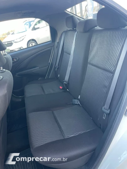 ETIOS 1.5 XS Sedan 16V