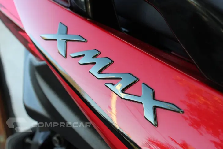YAMAHA XMAX ABS