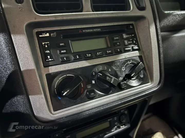 PAJERO TR4 2.0 4X4 16V 131CV GASOLINA 4P MANUAL