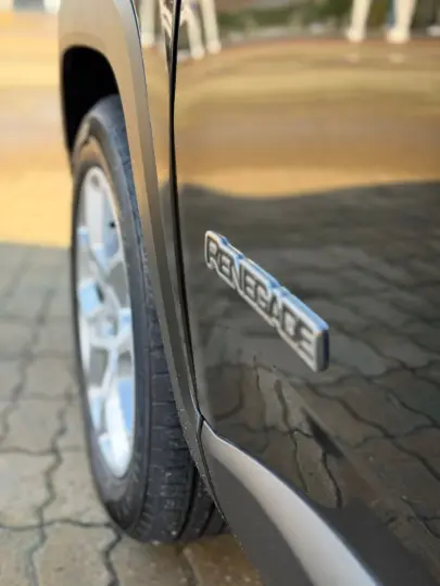 RENEGADE 1.8 16V Longitude