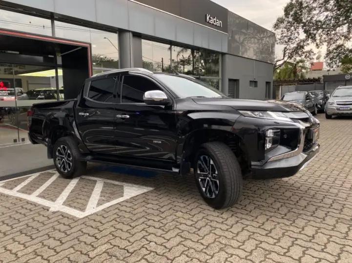 L200 TRITON 2.4 16V Turbo Sport Hpe-s CD 4X4