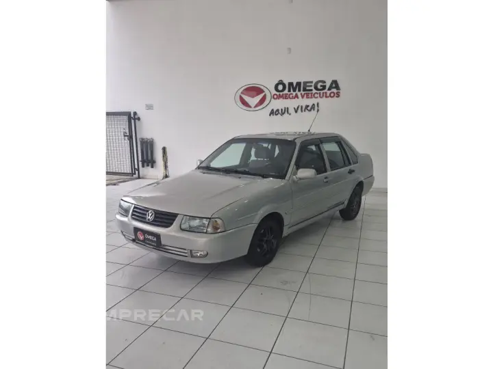 SANTANA 1.8 MI 8V GASOLINA 4P MANUAL