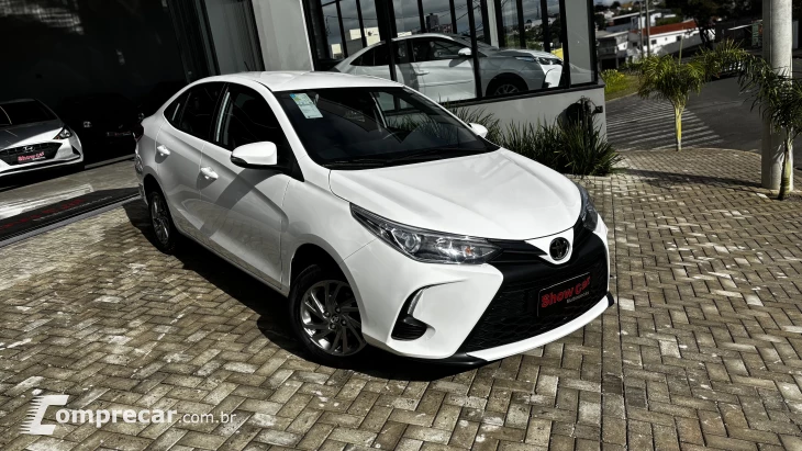 YARIS 1.5 16V Sedan XS