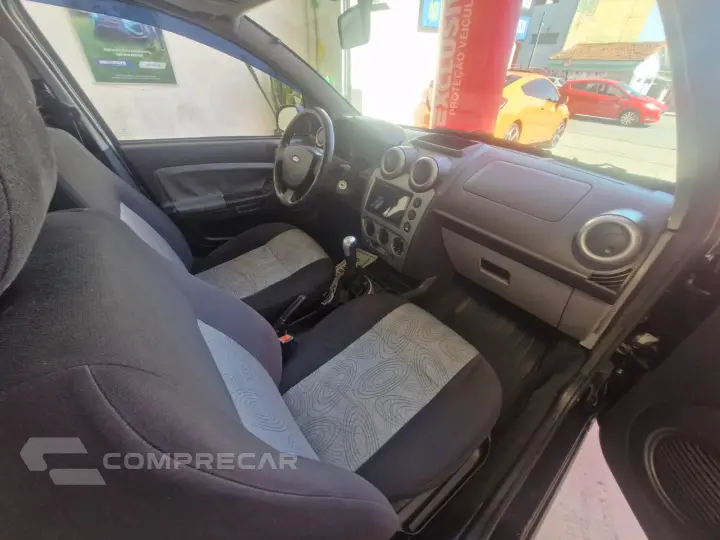 FIESTA 1.6 MPI Class Sedan 8V