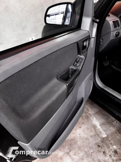 MERIVA 1.8 MPFI Expression 8V