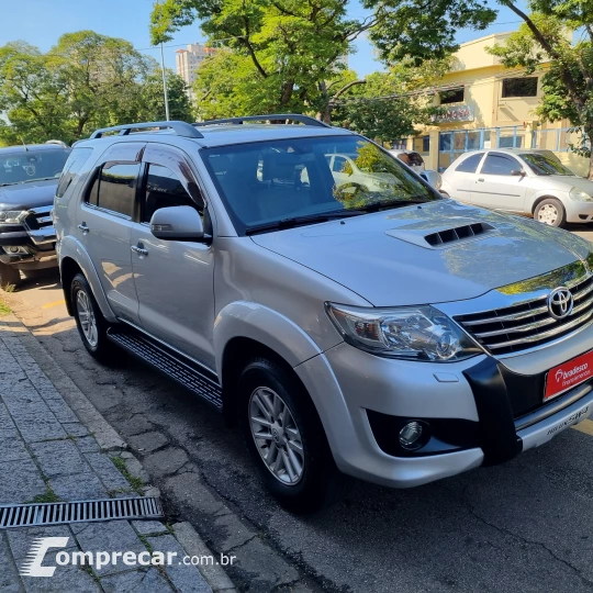 HILUX SW4 2.8 D-4d Turbo SRX 4X4