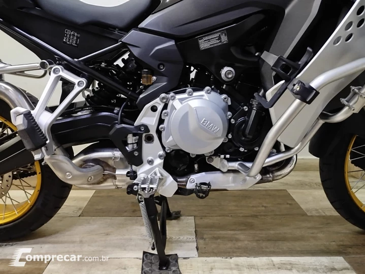 F 850 GS ADVENTURE 40 ANOS