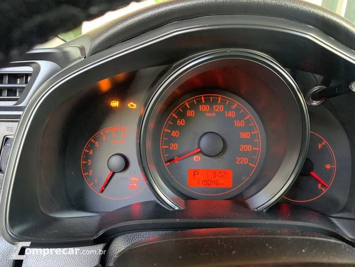 Fit LX 1.4 8V automático cvt