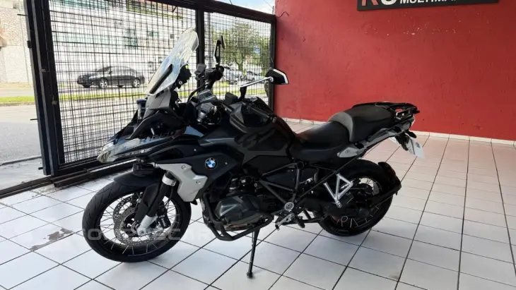 BMW R 1250 GS TRIPLE BLACK
