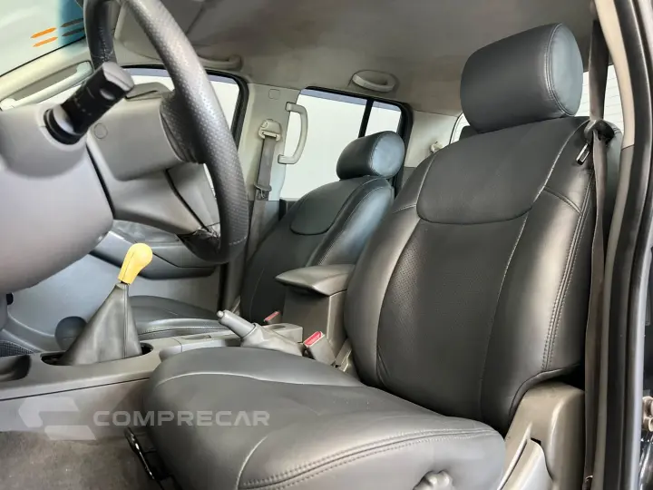 FRONTIER 2.5 LE 4X4 CD TURBO ELETRONIC DIESEL 4P MANUAL