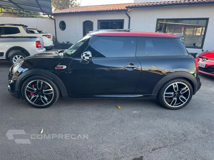 John Cooper Works 2.0 16V TURBO AUTOMÁTICO