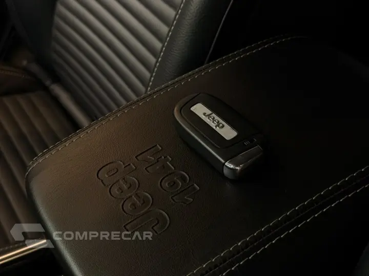 COMMANDER 1.3 T270 TURBO FLEX LONGITUDE AT6
