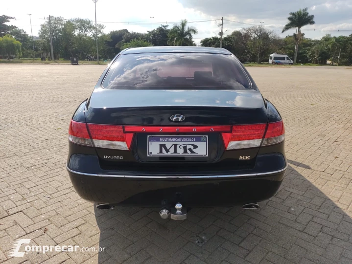 AZERA 3.3 MPFI GLS Sedan V6 24V
