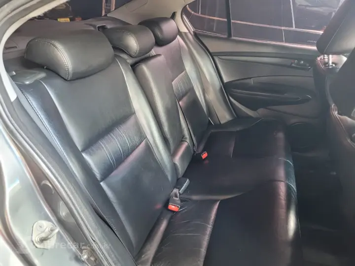 CITY Sedan LX 1.5 Flex 16V 4p Aut.