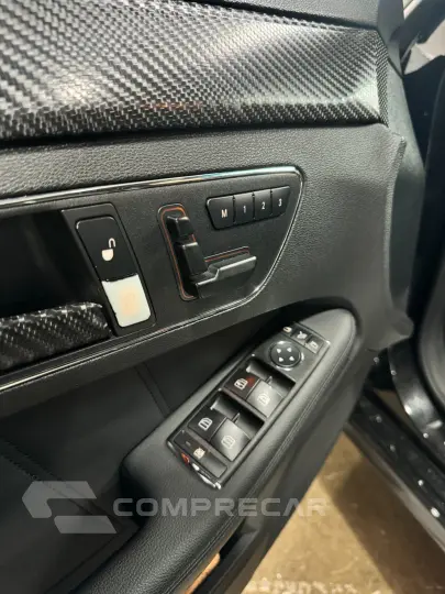 E-500 Avant. 5.0 V8 4p Aut. (Blindada)