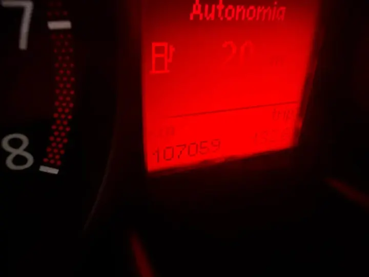 VOYAGE 1.0/1.0 City Mi Total Flex 8V 4p