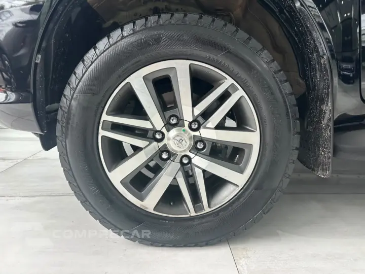 Hilux CD SRX 4x4 2.8 TDI 16V Diesel Aut.