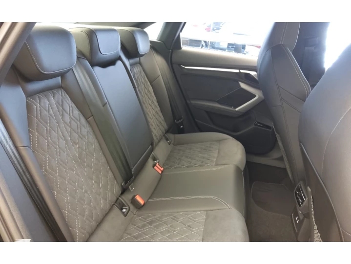 A3 2.0 40 TFSI MHEV SEDAN PERFORMANCE BLACK S-TRONIC
