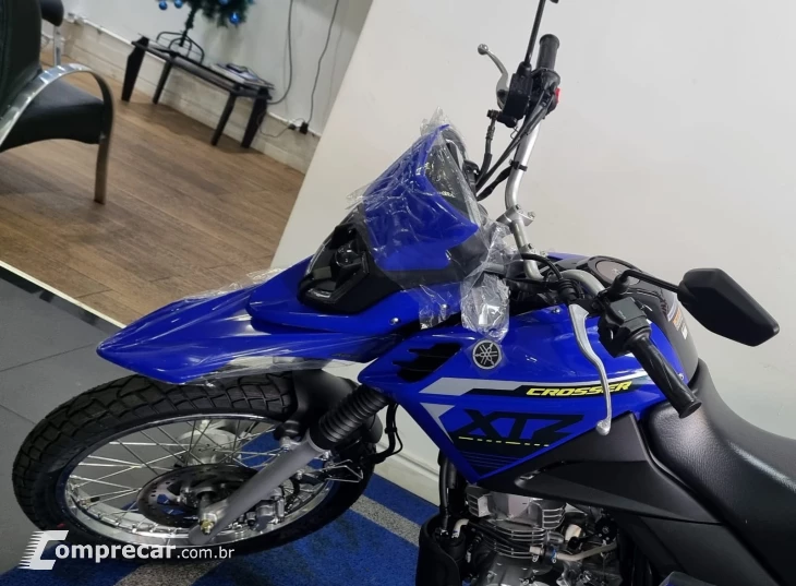 CROSSER Z