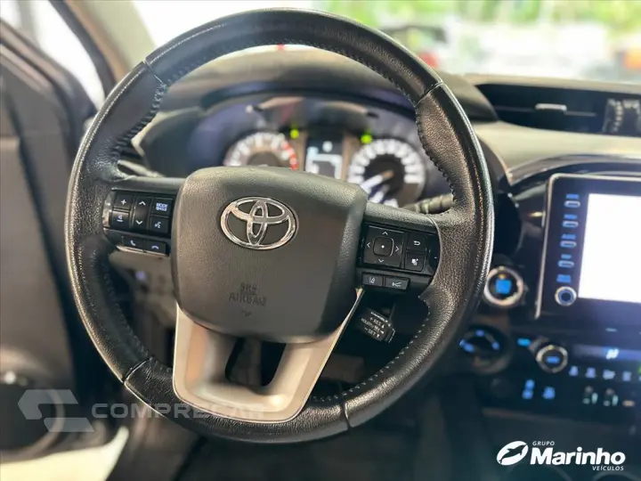 HILUX 2.8 D-4D TURBO DIESEL CD SRX 4X4 AUTOMÁTICO