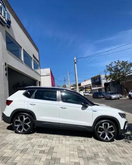 TAOS Highline 1.4 250 TSI Flex Aut.