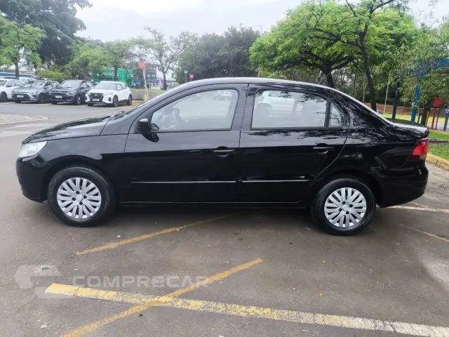 VOYAGE - 1.0 MI 8V 4P MANUAL