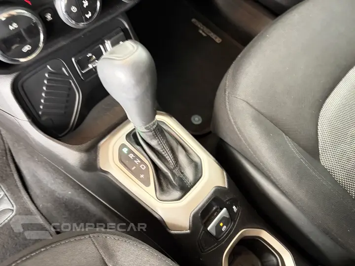 RENEGADE 1.8 16V FLEX LONGITUDE 4P AUTOMÁTICO