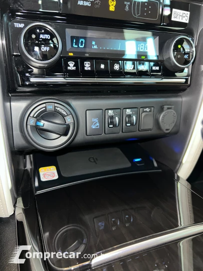 HILUX SW4 2.8 SRX Diamond 4X4 7 Lugares 16V Turbo Intercoole