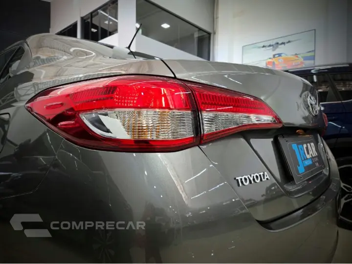 YARIS 1.5 16V FLEX SEDAN XL PLUS TECH MULTIDRIVE