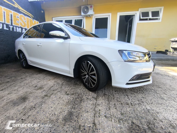 JETTA 2.0 TSI Highline 211cv