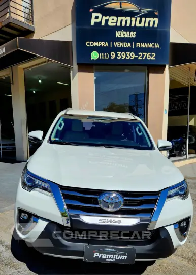 HILUX SW4 2.8 D-4d Turbo Diamond 7L 4X4