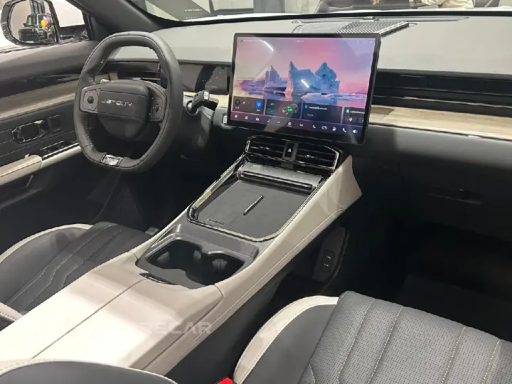 S06 1.5 TGDI PHEV PREMIUM DHT