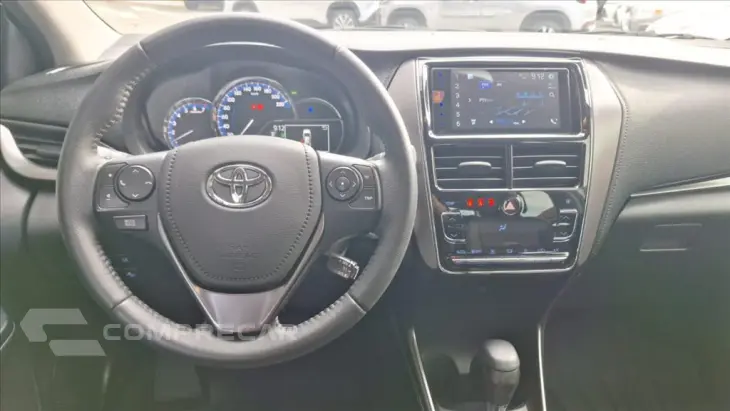 YARIS 1.5 16V FLEX SEDAN XS MULTIDRIVE