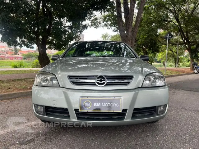 ASTRA HATCH - 2.0 MPFI ADVANTAGE 8V 2P MANUAL