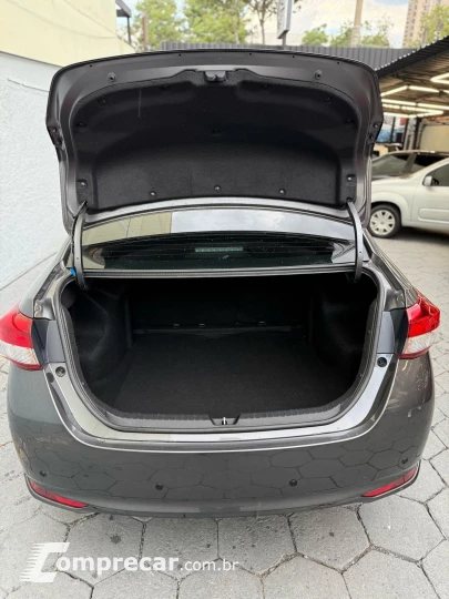 YARIS 1.5 16V Sedan XL